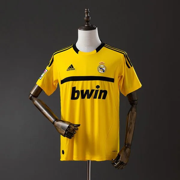 Camiseta de fútbol Real Madrid 2011/12 PORTERO MANGA CORTA VERSION FAN